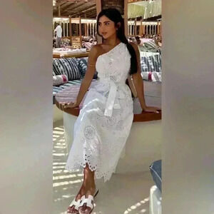 🔥🔥ZARA Asymmetric dress with embroidery oyster white